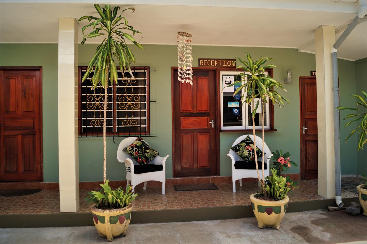 Chez May Paule Anse Volbert Village Exterior foto