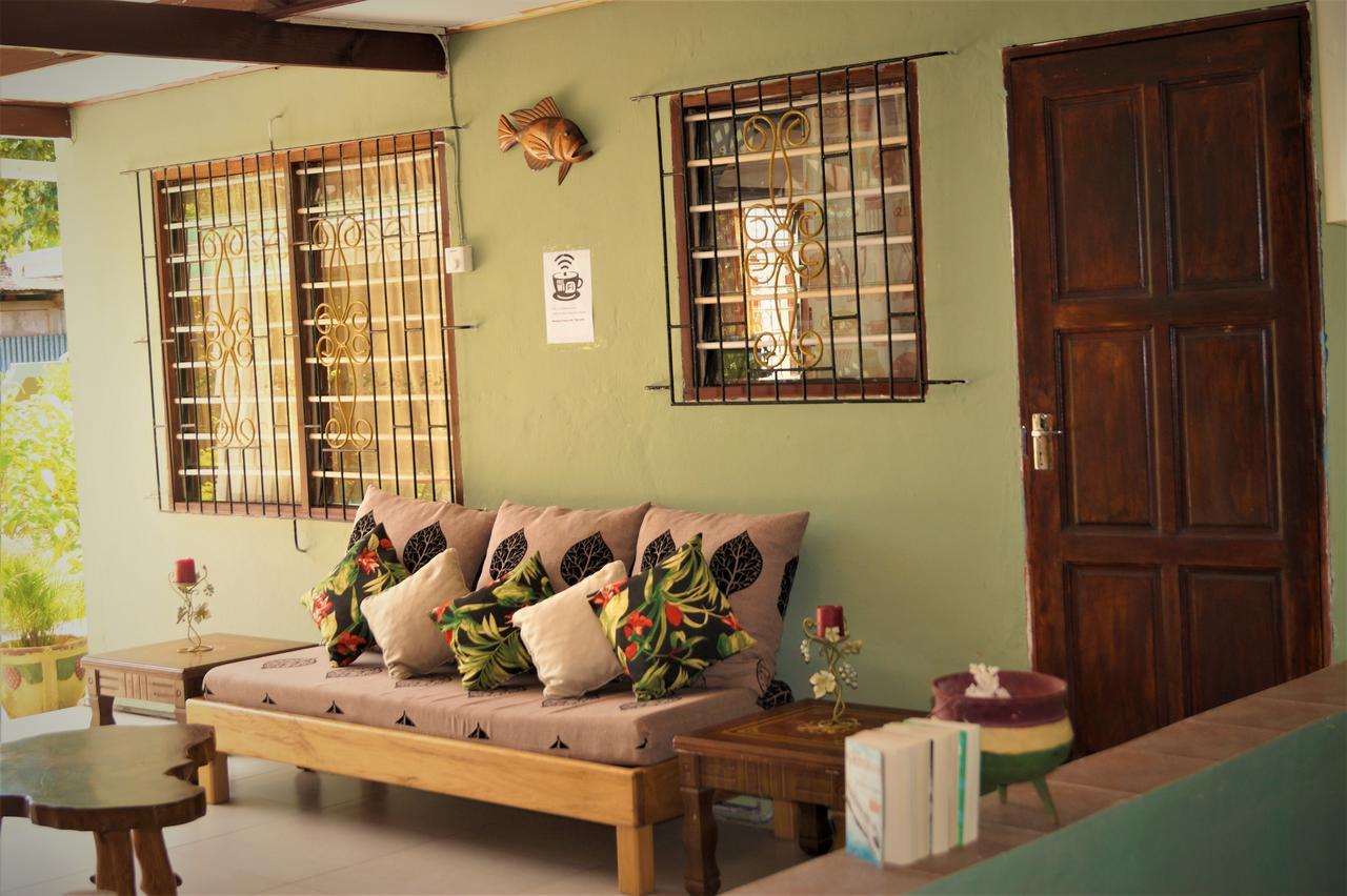 Chez May Paule Anse Volbert Village Exterior foto